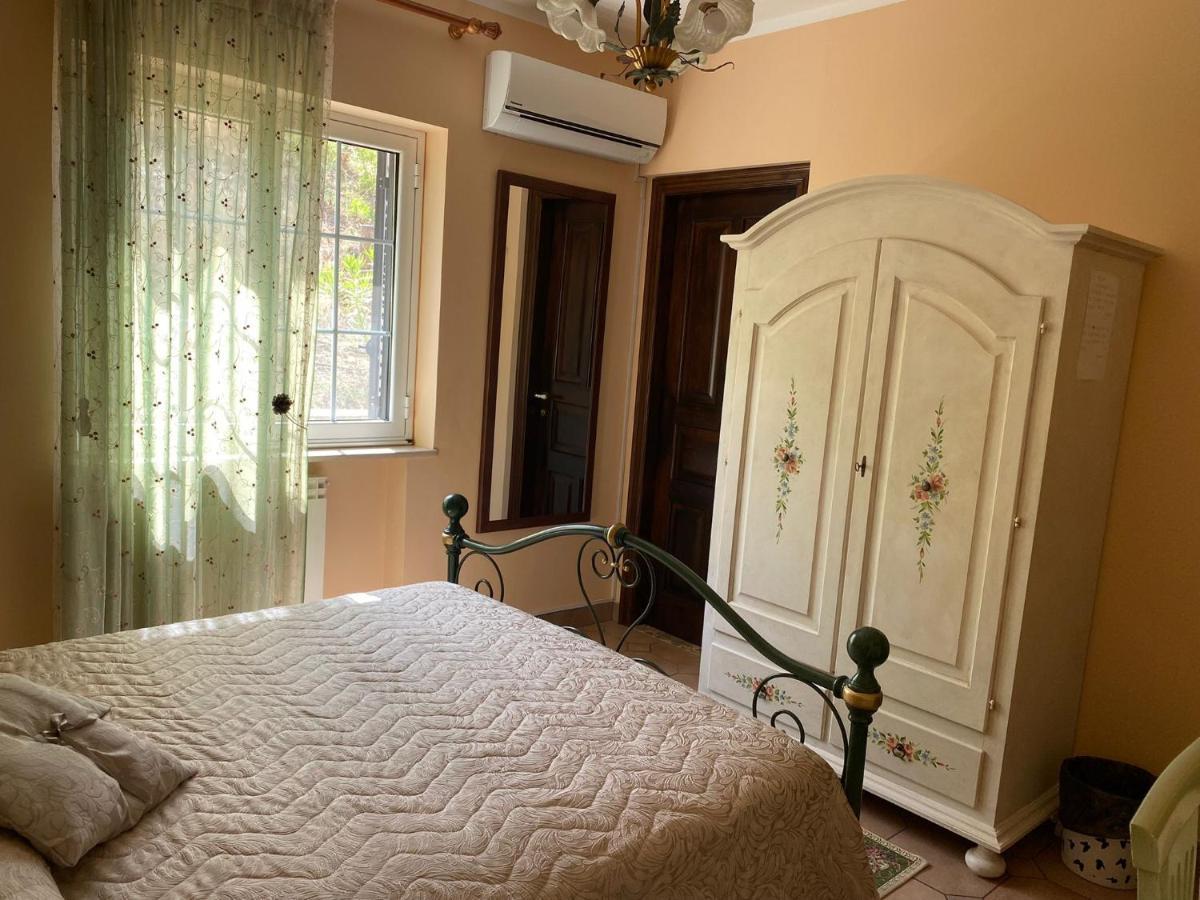 Villa Russo Калтанисета Екстериор снимка