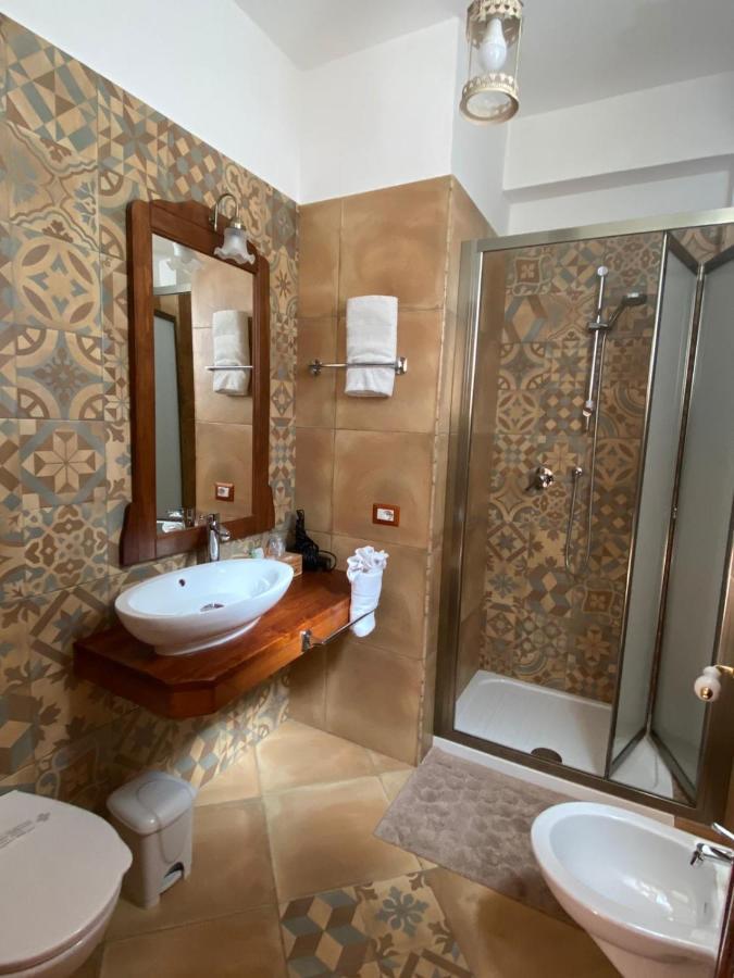 Villa Russo Калтанисета Екстериор снимка