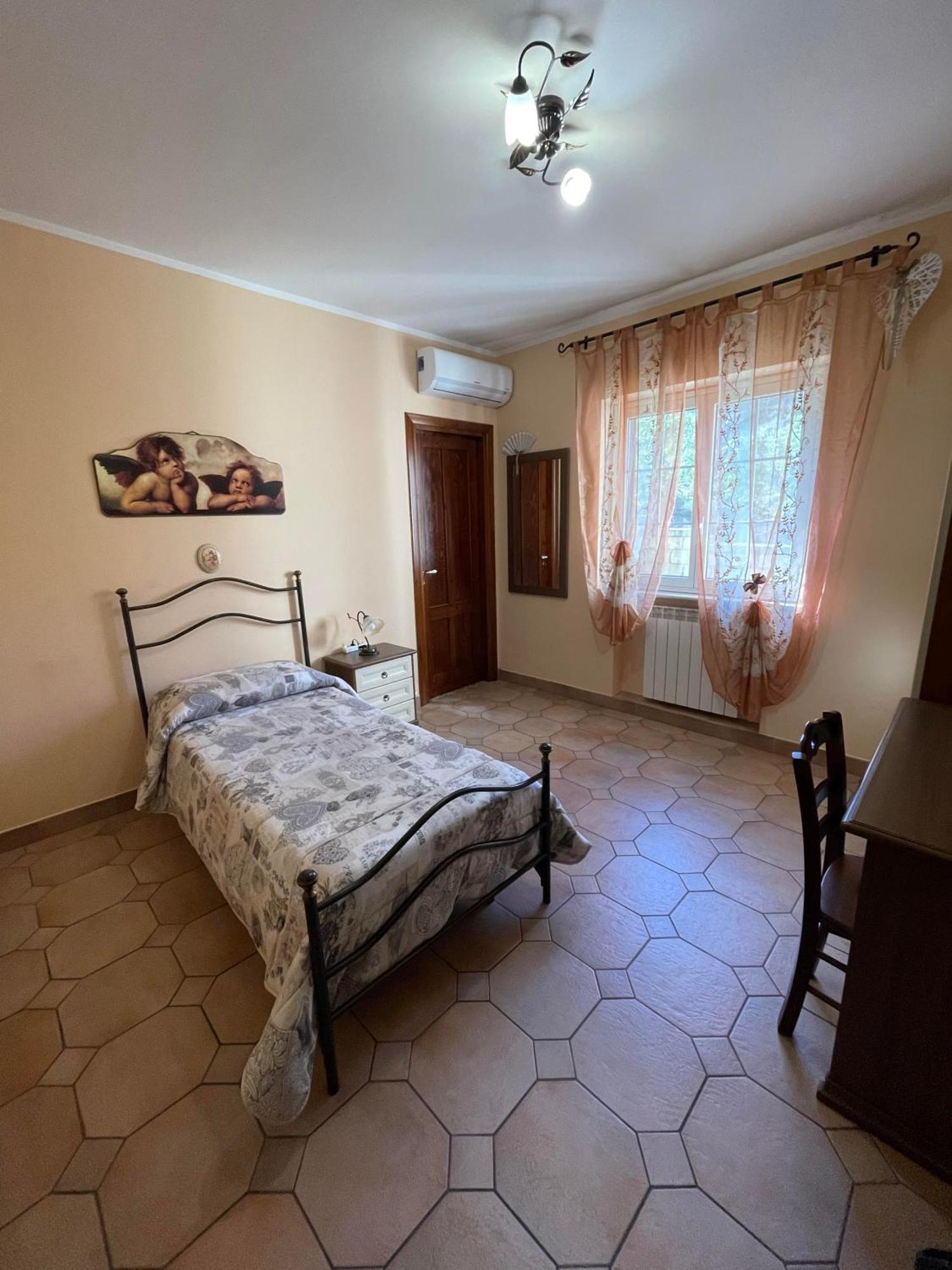 Villa Russo Калтанисета Екстериор снимка